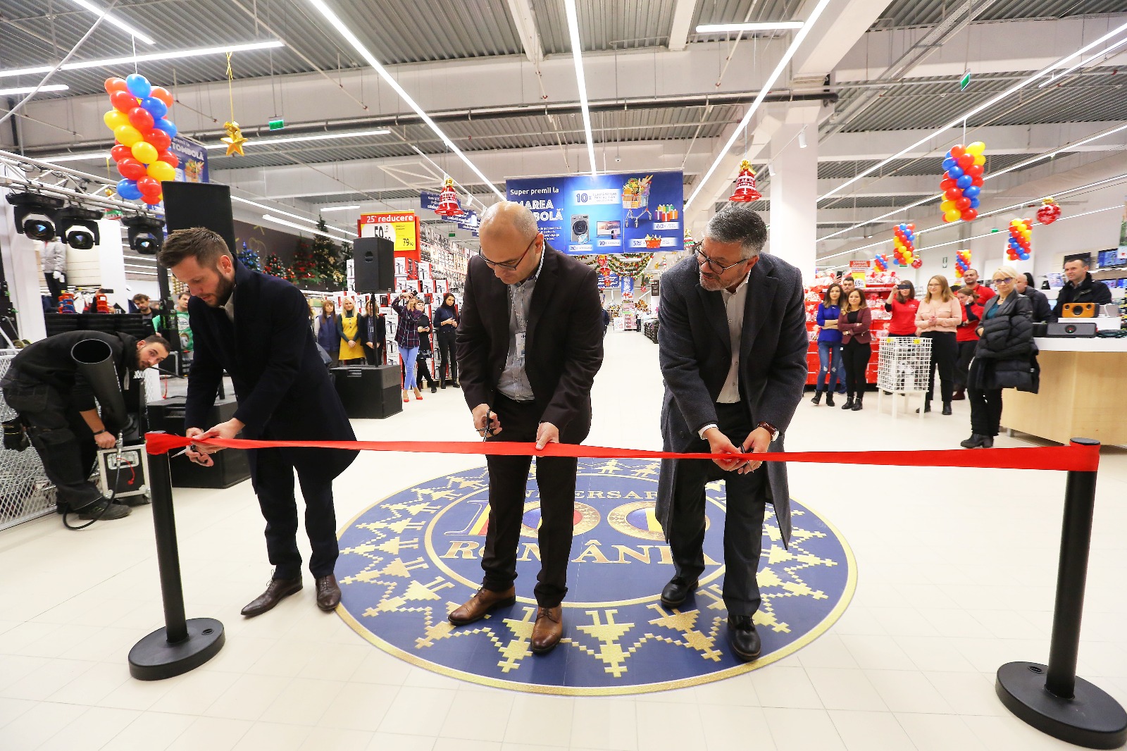 Carrefour inaugurează cel mai mare hipermarket din Satu Mare, în noul centru comercial Shopping City Satu Mare Carrefour inaugurează cel mai mare hipermarket din Satu Mare, în noul centru comercial Shopping City Satu Mare