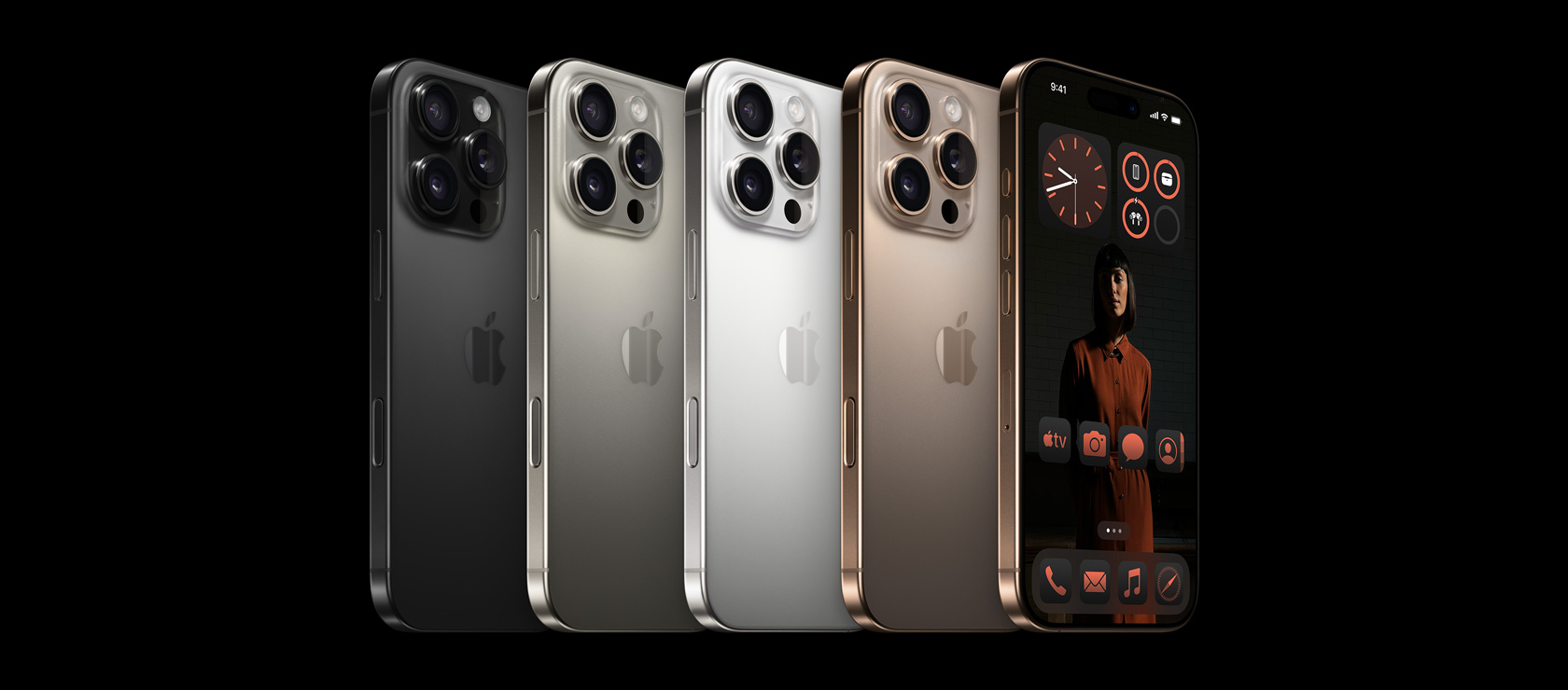 Vedere posterioara a unui iPhone 16 Pro, toate cele patru culori, Titan negru, Titan natural, Titan alb, Titan desertic si vedere frontala a unui iPhone 16 Pro pe Titan desertic